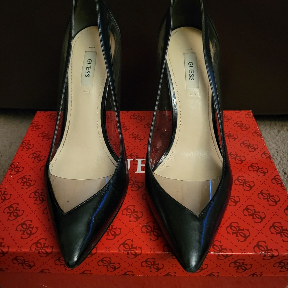 Guess Japeen heel pumps